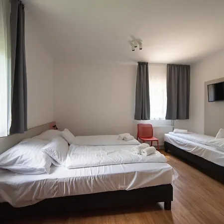 Dalma Panzio 4*