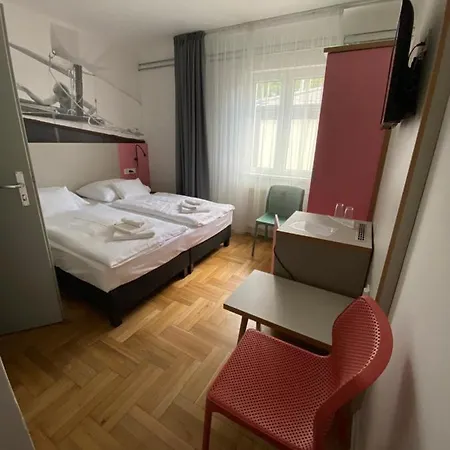 فندق مبيت وإفطار Dalma Panzio Balatonvilágos